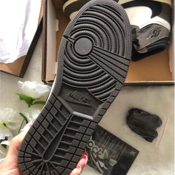 Nike Air Jordan 1 High OG TS SP main image 9